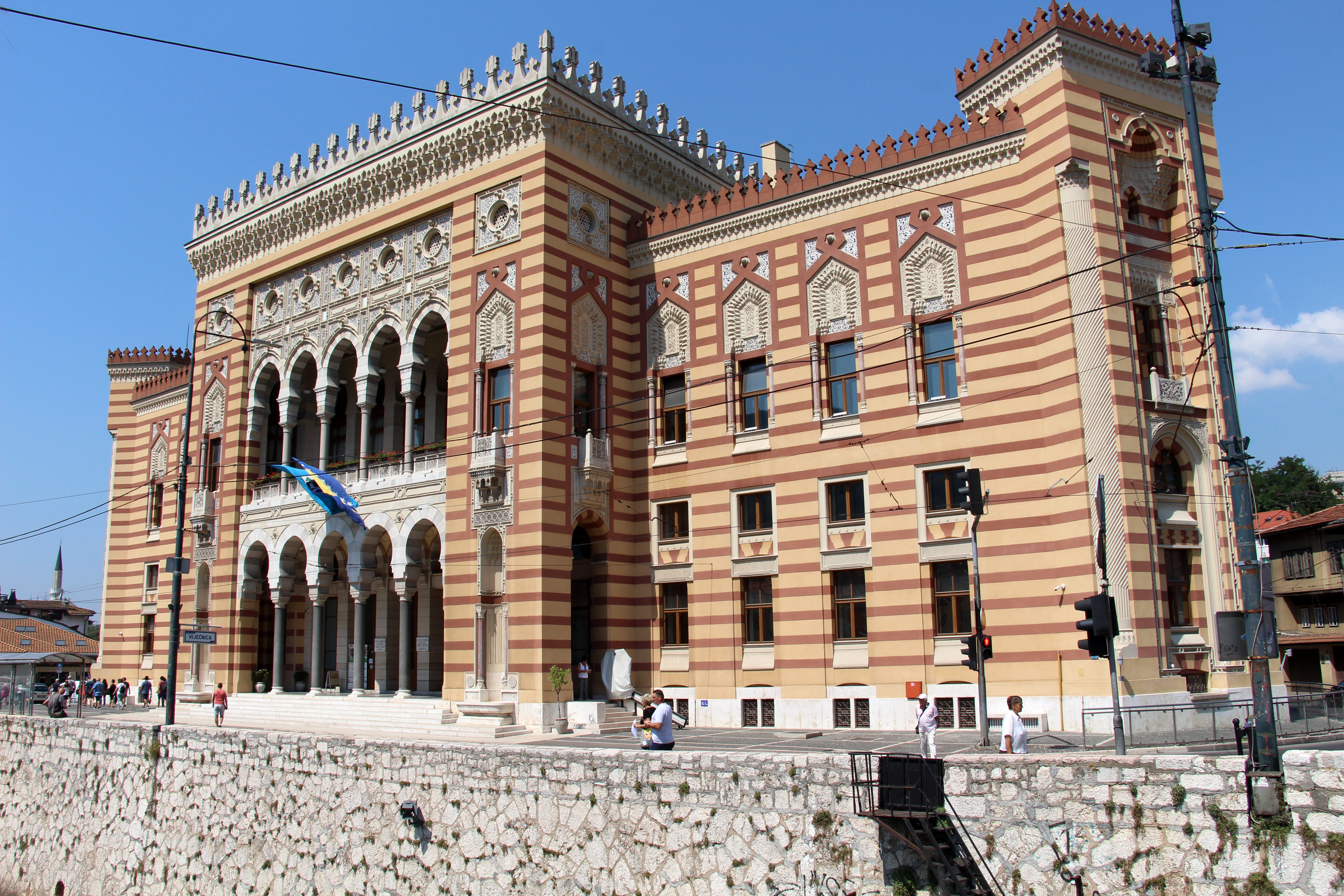 File:Sarajevo - Gradska Vijećnica (49127276123).jpg - Wikimedia Commons