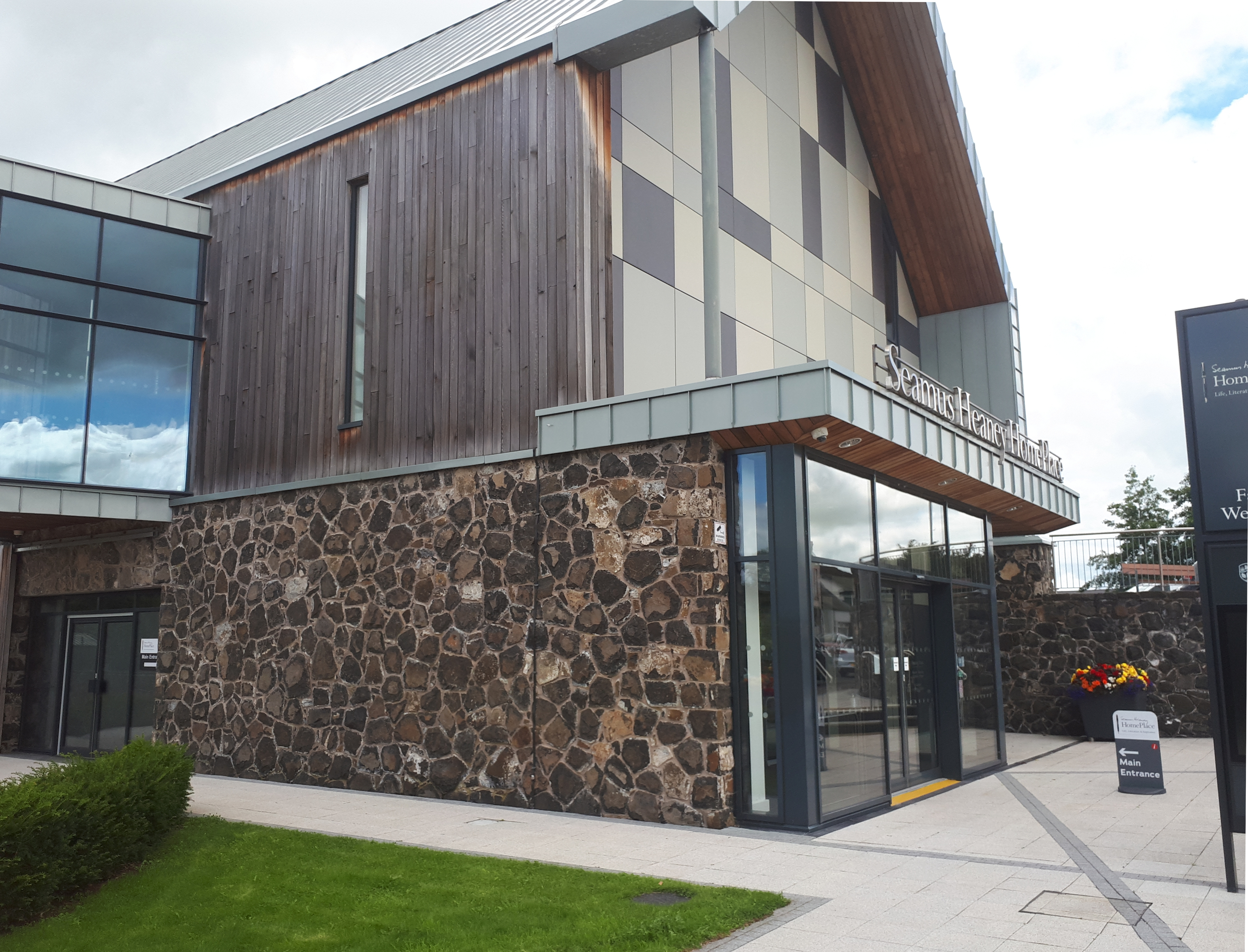 Entrance of Seamus Heaney HomePlace entrance, August 2023