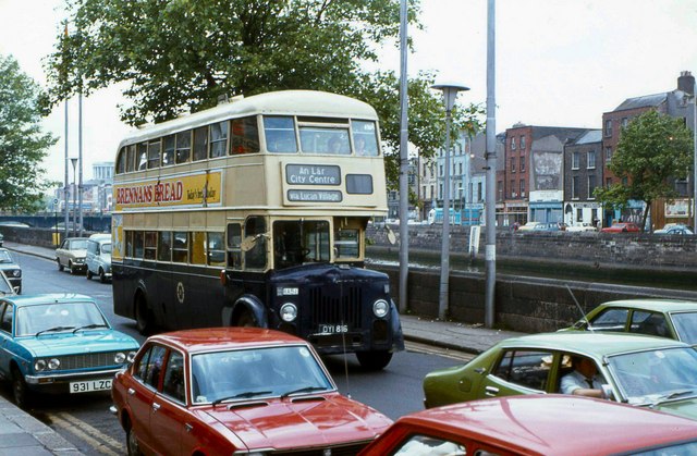 File:Suburban bus, Dublin - geograph.org.uk - 629031.jpg