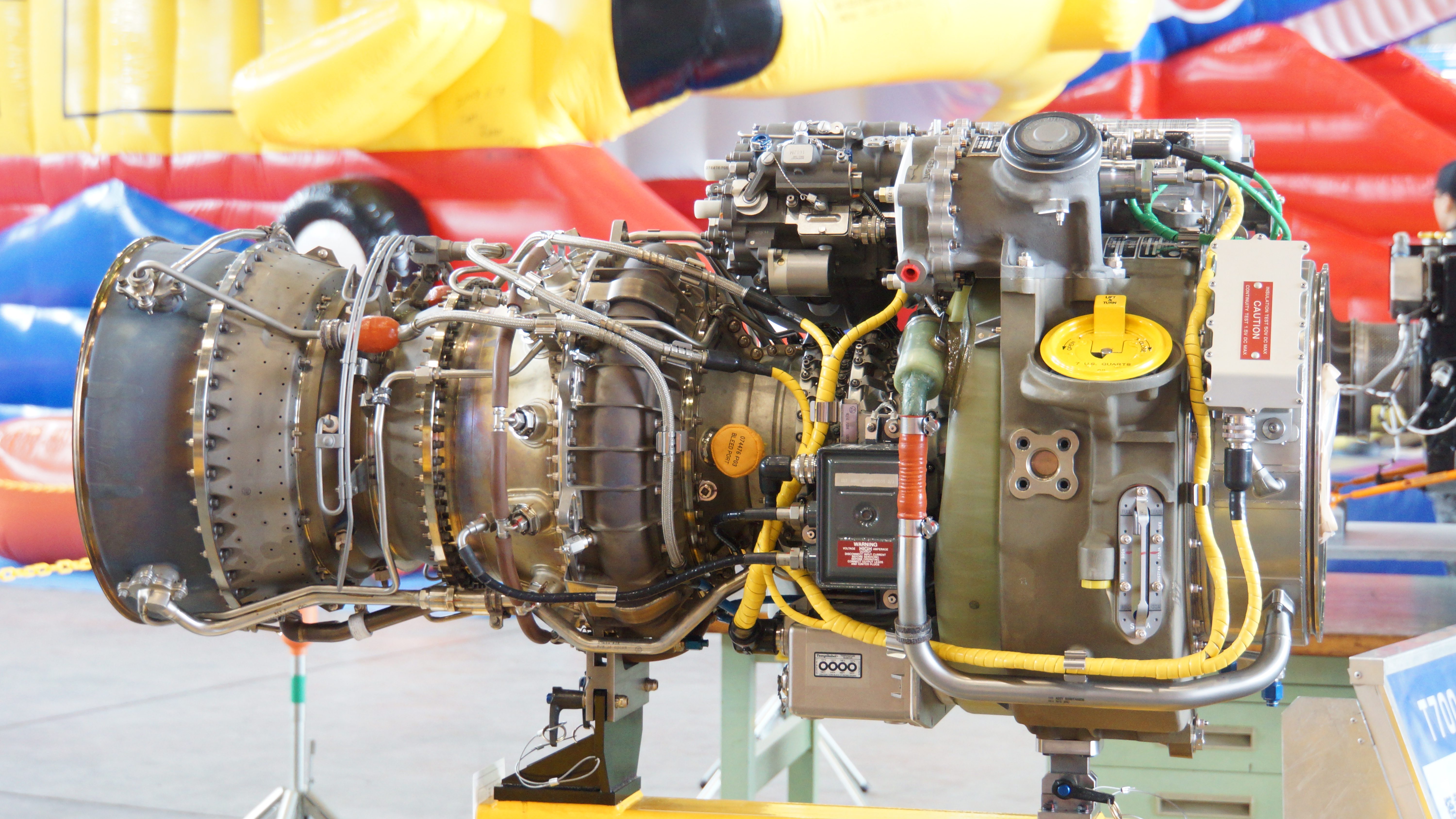 File T700 Ihi 401c Turboshaft Engine Right Side View At Jasdf Komaki Air Base March 13 16 Jpg Wikimedia Commons