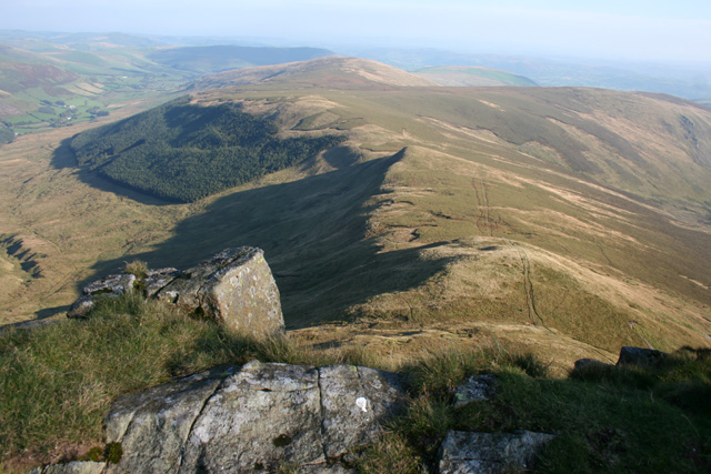 View SE from Cadair Berwyn New Top - geograph.org.uk - 1199897