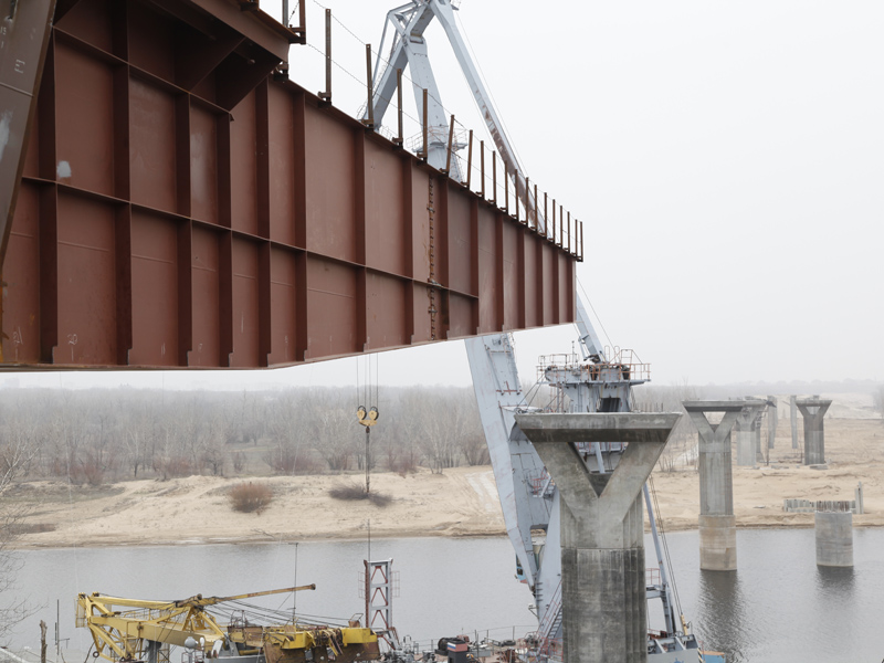 File:Volgograd Bridge II under construction 2011.JPG