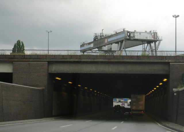 File:A1 - tunnel unter der Eisenbahn-Linie - geograph.org.uk - 7325.jpg