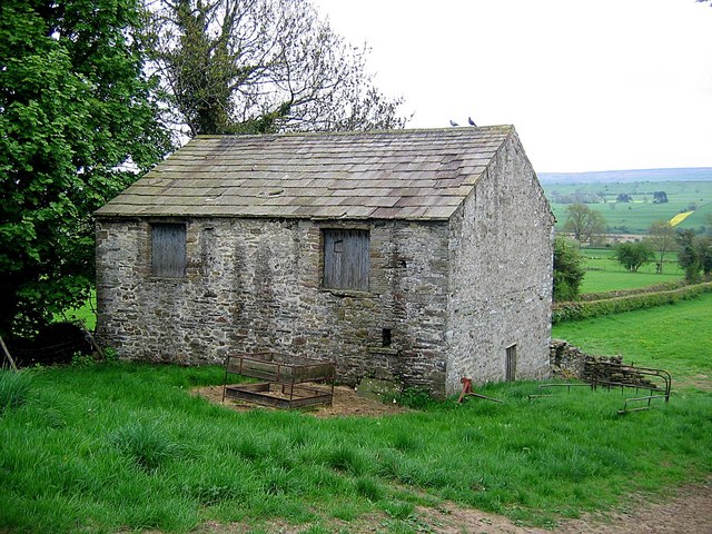 File:Barn adjacent to Low Wood Lane - geograph.org.uk - 806528.jpg