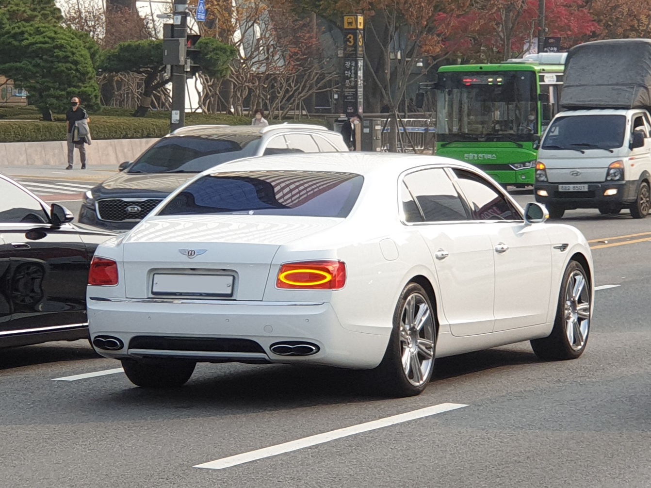 Bentley Flying Spur авария