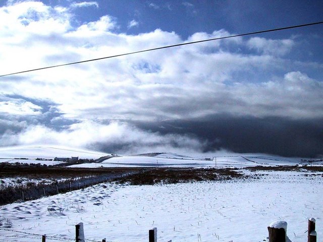 File:Bogside farm - geograph.org.uk - 355391.jpg