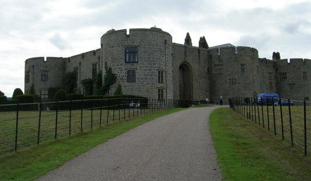 File:Chirk Castle entrance - geograph.org.uk - 351039.jpg
