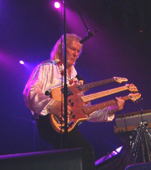 File:Chris Squire, 2003 (1).jpg