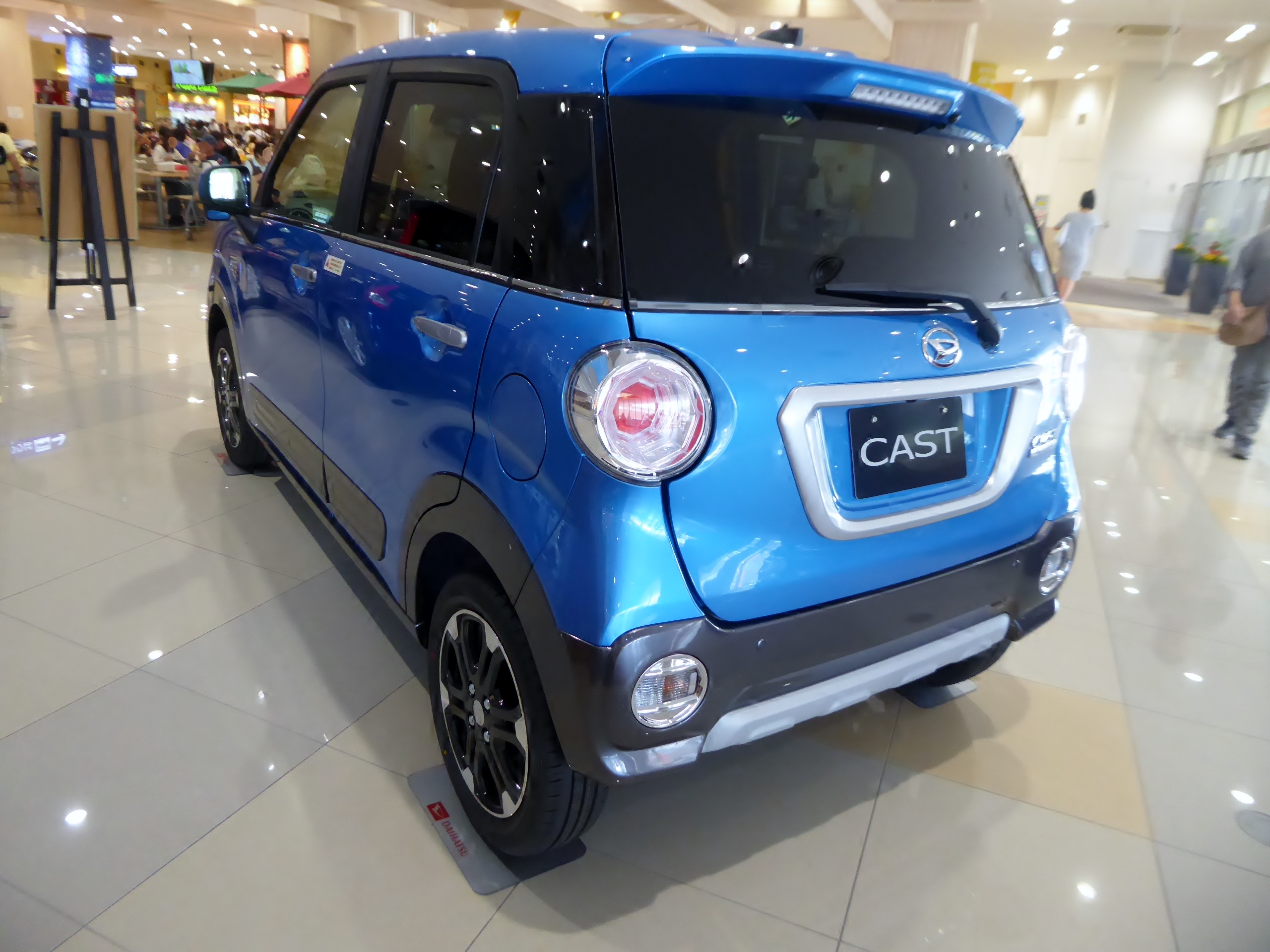 Daihatsu cast. Daihatsu Cast Activa. Дайхатсу каст. Дайхатсу каст актива. Daihatsu Cast 2018.