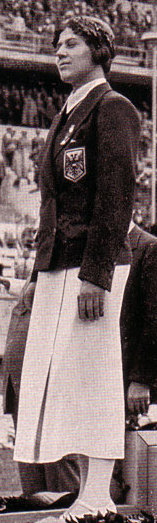 File:Elek Ilona Berlin (1936) (cropped).jpg