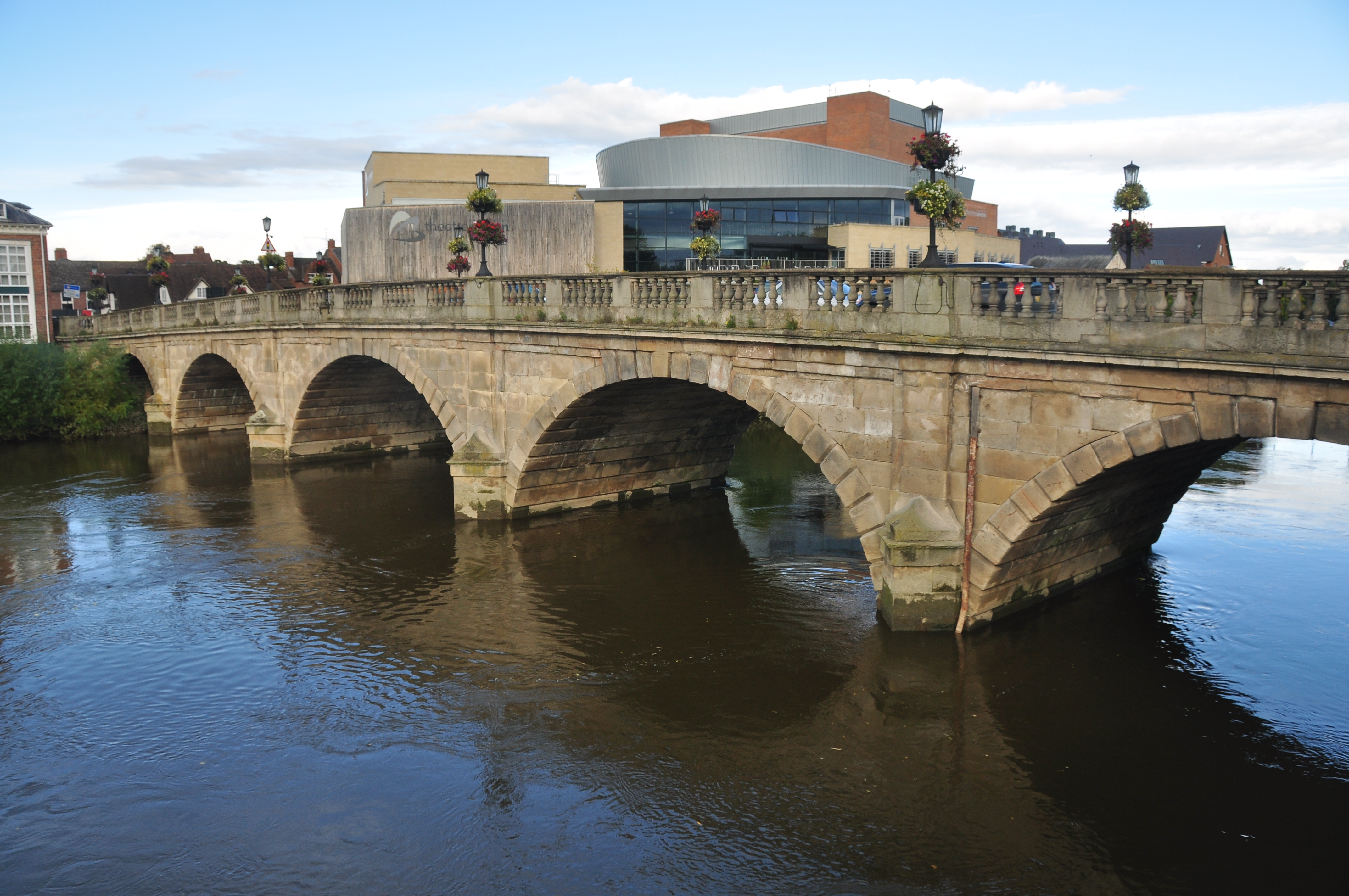 Бридж на английском. England, Shrewsbury. English Bridge Армавир. Английский мост. Река Чорох английский мост.