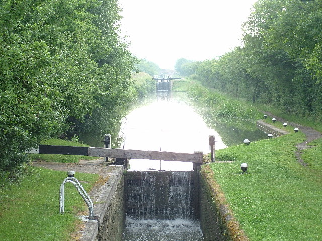 File:Grand Union Canal - geograph.org.uk - 23085.jpg