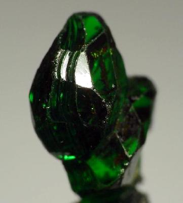 File:Grossular-4jg61b.jpg