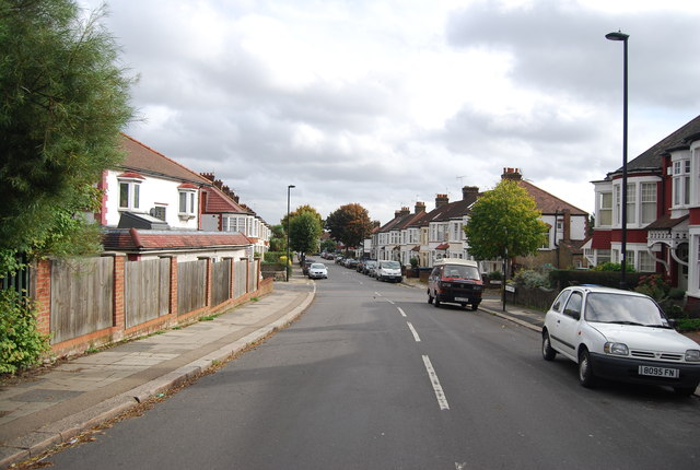 File:Hazelwood Lane - geograph.org.uk - 3804976.jpg