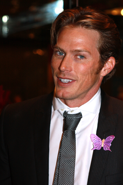 File:Jason Lewis (actor).jpg