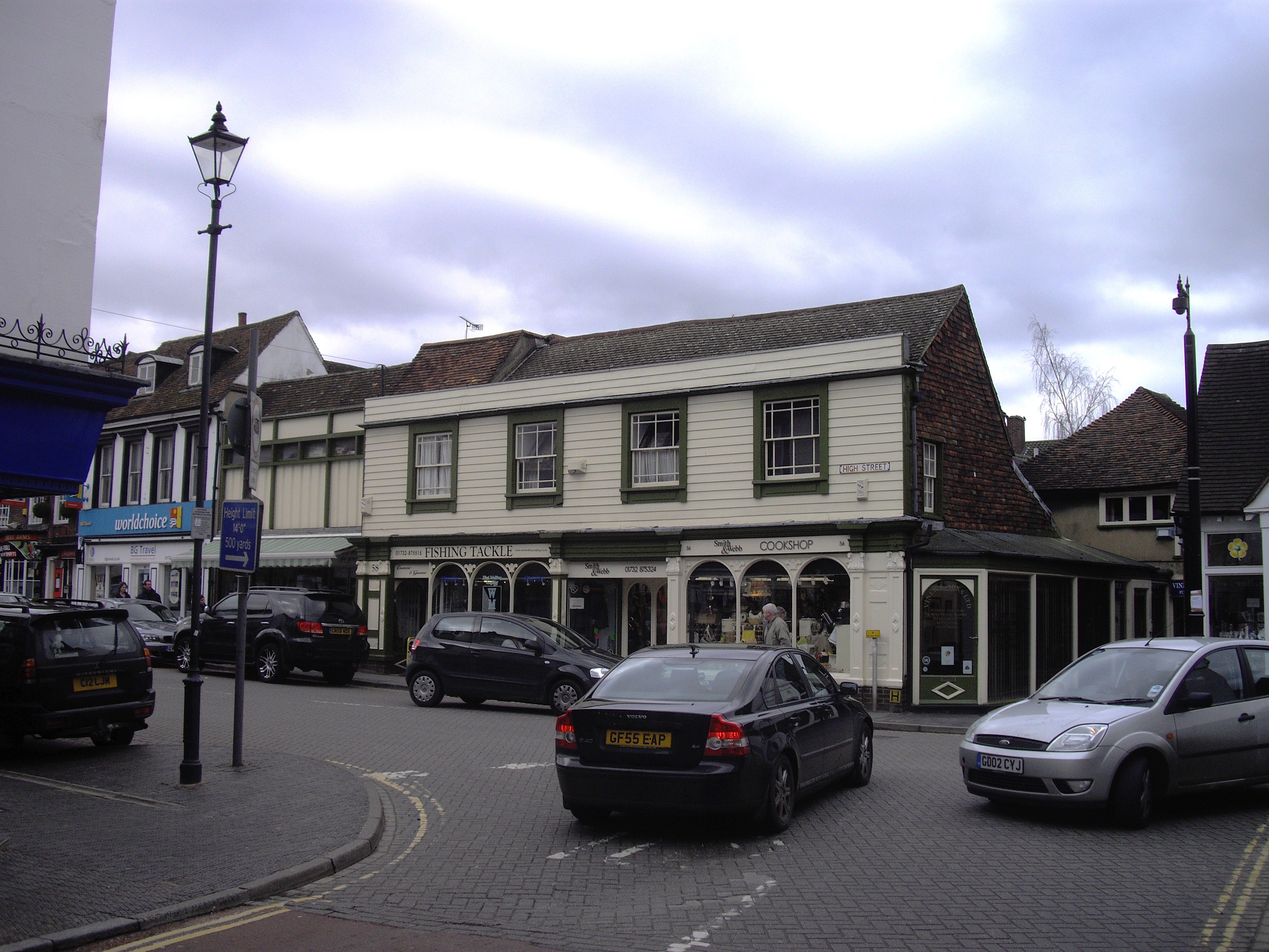 File Junction Of Swan And High Streets West Malling Geograph Org