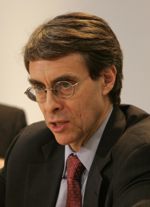 Kenneth Roth, directeur exécutif d'Human Rights Watch depuis 1993, lors de son intervention à la  ''Munich Conference on Security Policy'' en 2008.