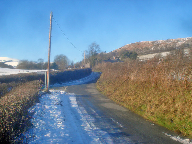 File:Lane junction near Llan-y-Felin - geograph.org.uk - 1723669.jpg