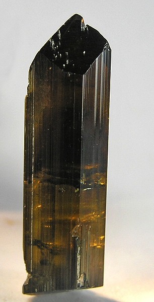 File:Liddicoatite-173484.jpg