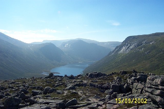 File:Loch Avon in Cairngorms - geograph.org.uk - 10129.jpg