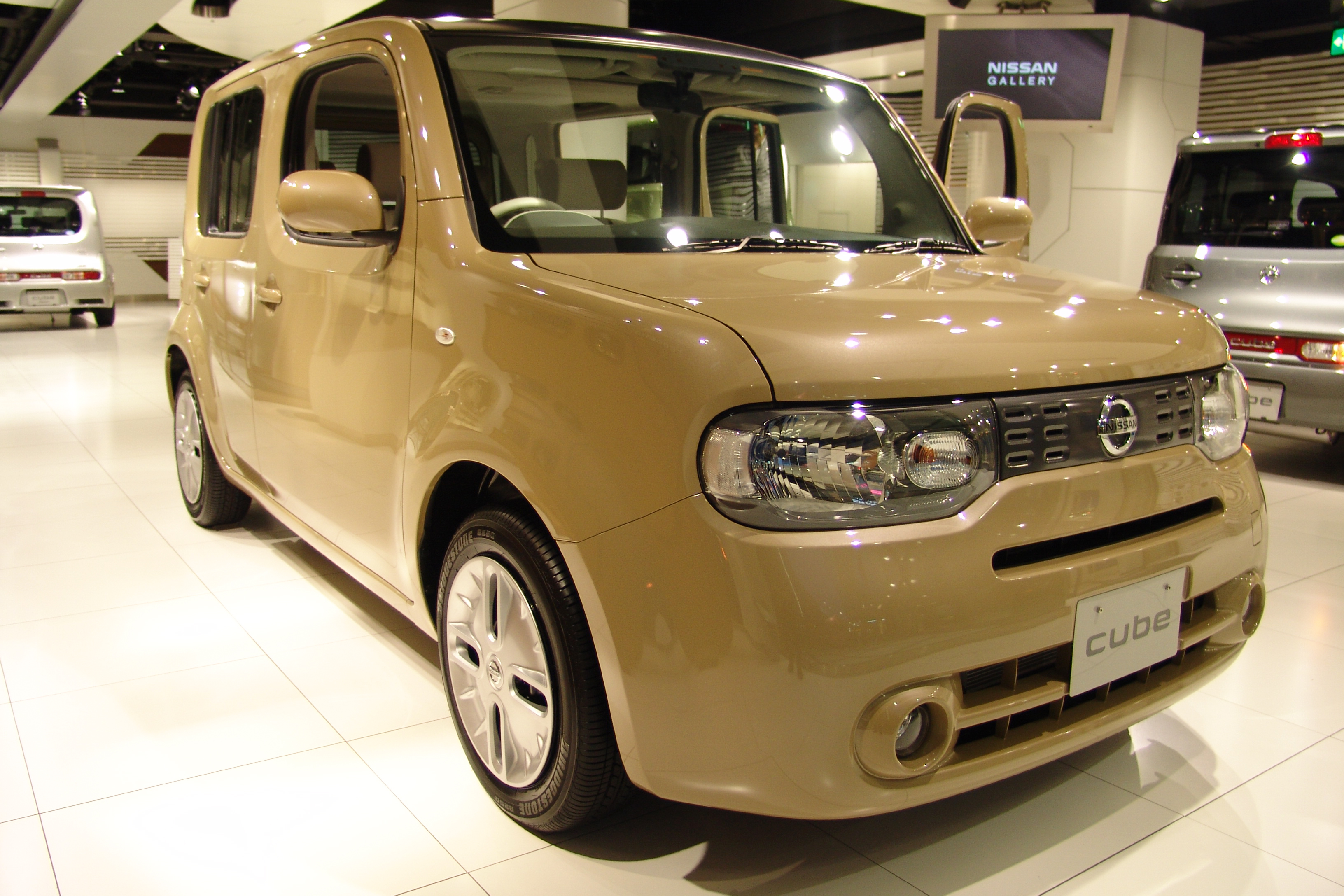 Nissan Cube z12 салон