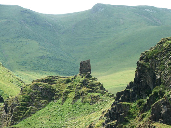 File:Old tower near Gergeti, kazbegi.jpg