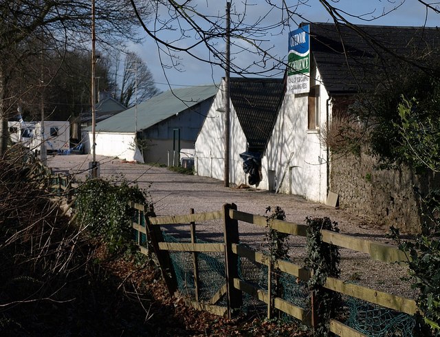 File:Outdoor Experience, Ashburton - geograph.org.uk - 1201726.jpg