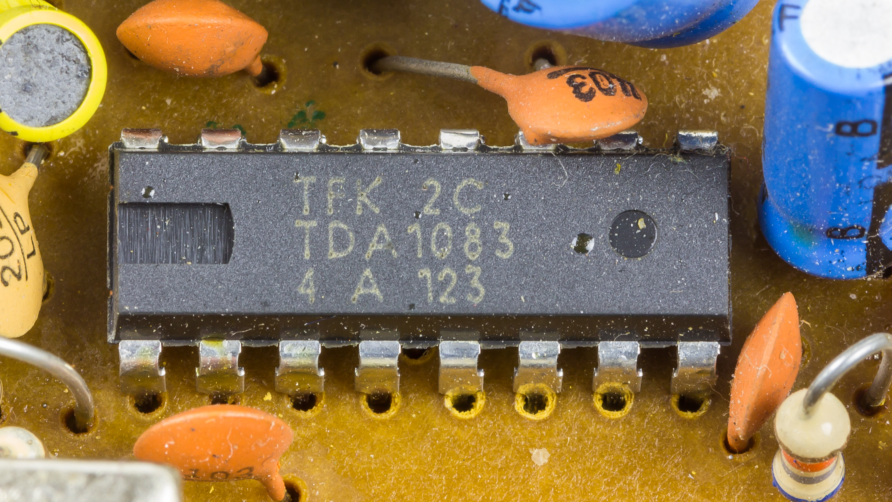TDA1083 3-12V DIP16 Empfänger +NF-Verstärker,Orig.TELEFUNKEN AM-/FM 10 Stück 