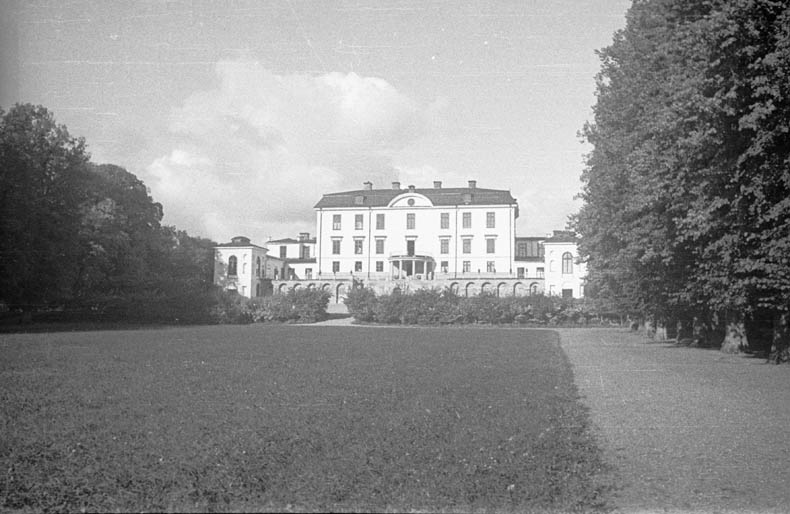 File:Rosersbergs slott - KMB - 16001000161404.jpg