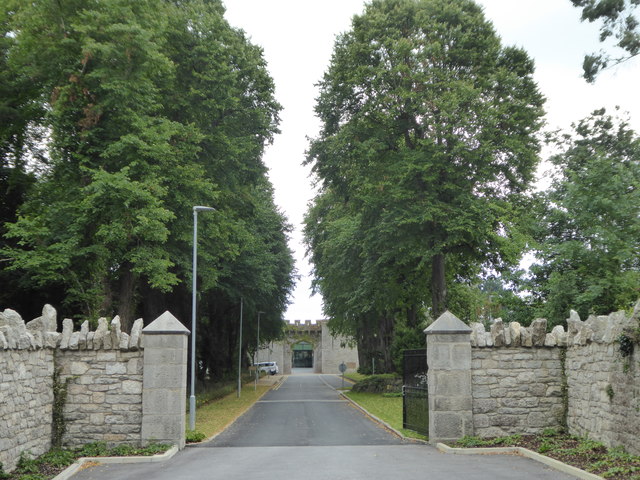 File:The entrance to Bodelwyddan Castle - geograph.org.uk - 5483481.jpg