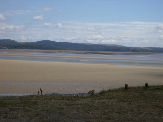 File:Tide coming in at Morecambe Bay - geograph.org.uk - 210421.jpg