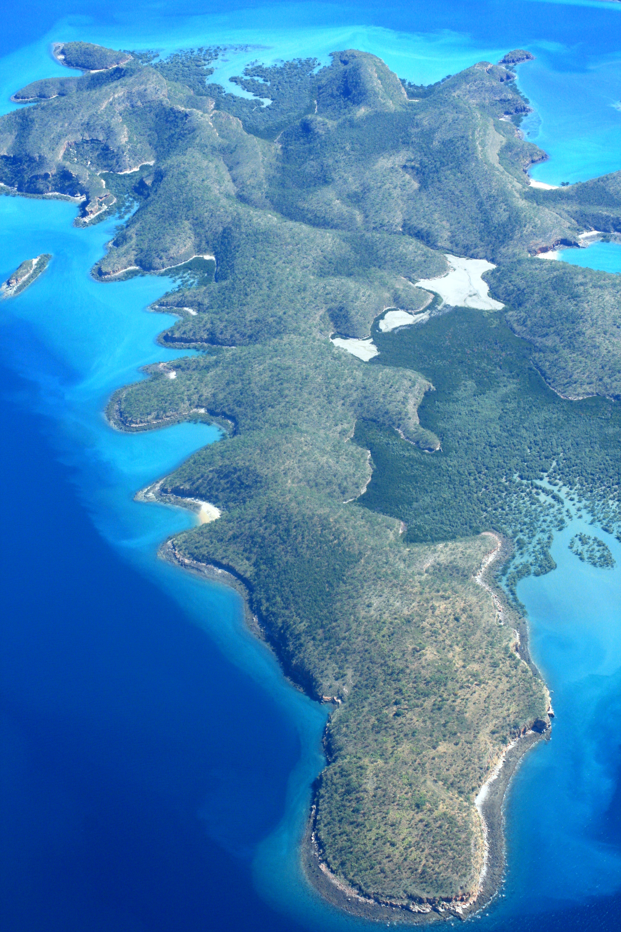 Острова Эритреи. Bay of Islands, New Zealand, Исландия. Remote Island. Middle Island (Western Australia).