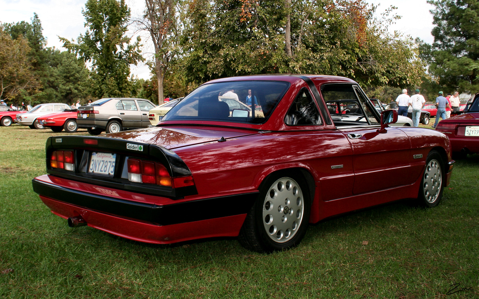 1986_Alfa_Romeo_Quadrifoglio_Spider_ _red_ _rvr_(4637133287)