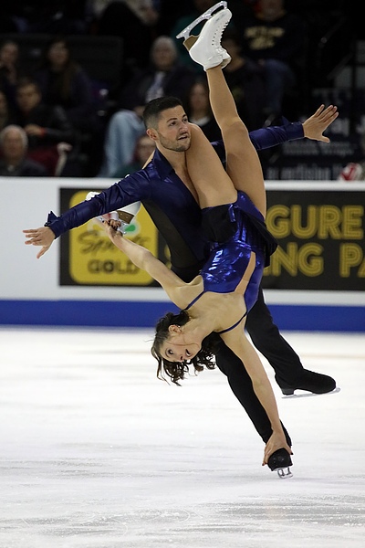 File:2018 Skate America - Lilah Fear & Lewis Gibson - 04.jpg