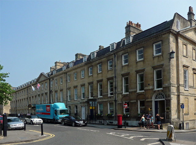 File:6-13 Queen Square, Bath - geograph.org.uk - 3806712.jpg