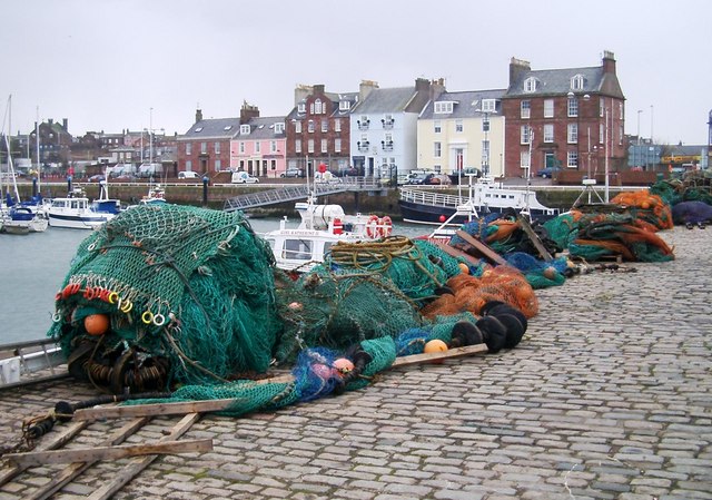 File:Arbroath Harbour - geograph.org.uk - 137745.jpg