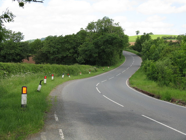 File:Biker Heaven - geograph.org.uk - 830588.jpg