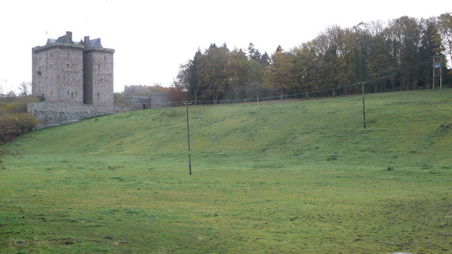 File:Borthwick Castle - geograph.org.uk - 1044868.jpg