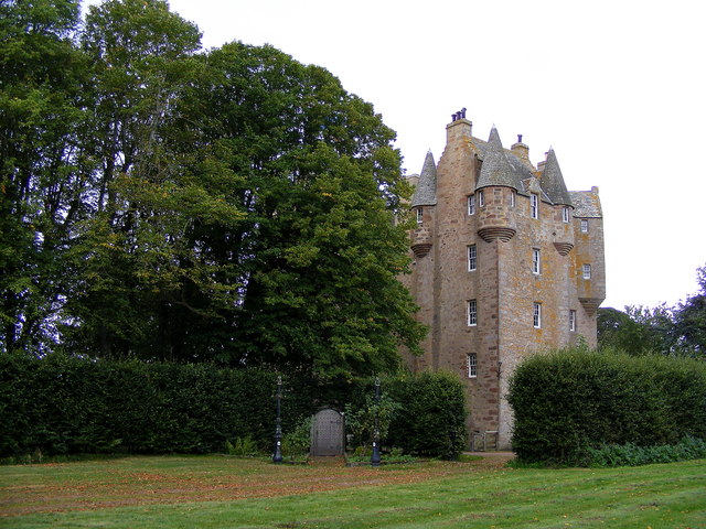 File:Castle Stuart - geograph.org.uk - 1512043.jpg