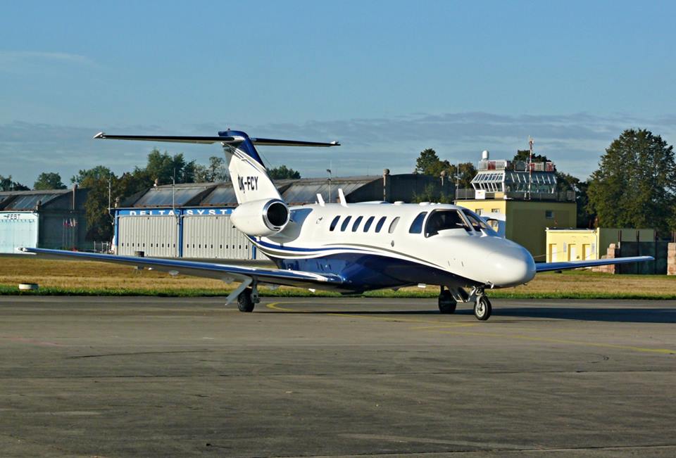 Літак Cessna CitationJet CJ2 OK-FCY в аеропорту Градець-Кралове чеської авіакомпанії Silesia Air у 2014