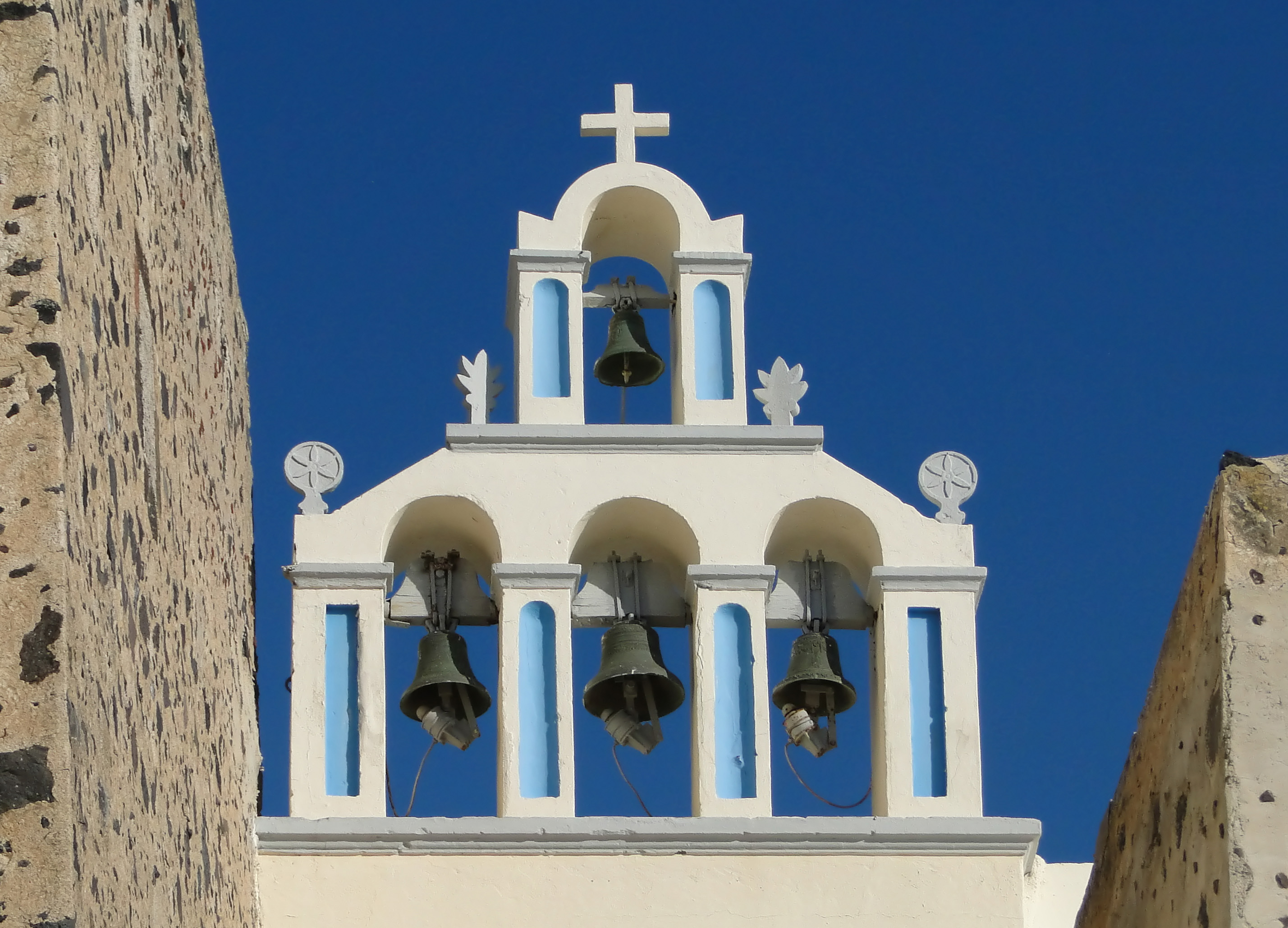 File:Church bells in Fira.jpg - Wikipedia