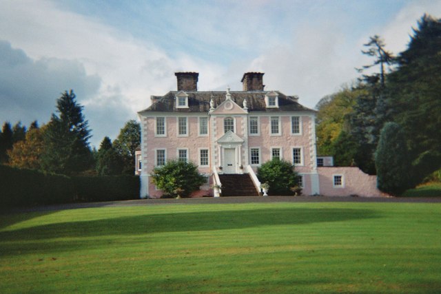 File:Craigdarroch House - geograph.org.uk - 452832.jpg