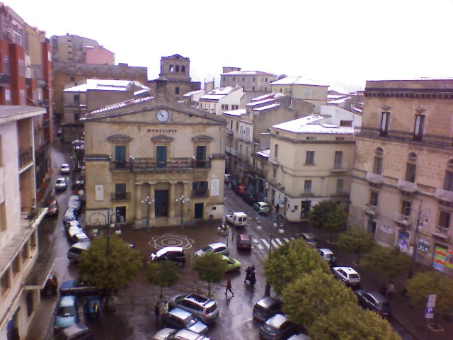 File:Enna23-Città innevata tris.jpg