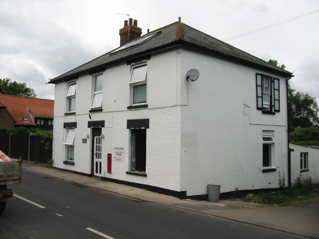 File:Former post office at Woodnesborough, Kent.jpg