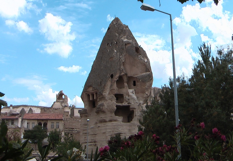 File:Göreme Rom.JPG