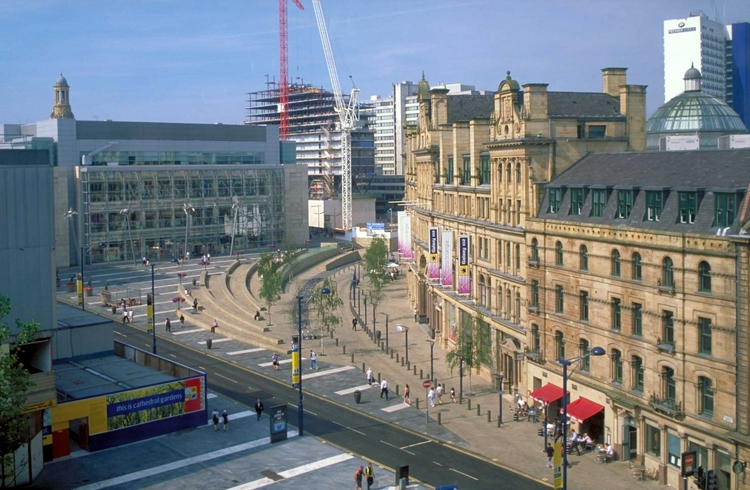 Manchester_Exchange_Squares.jpg