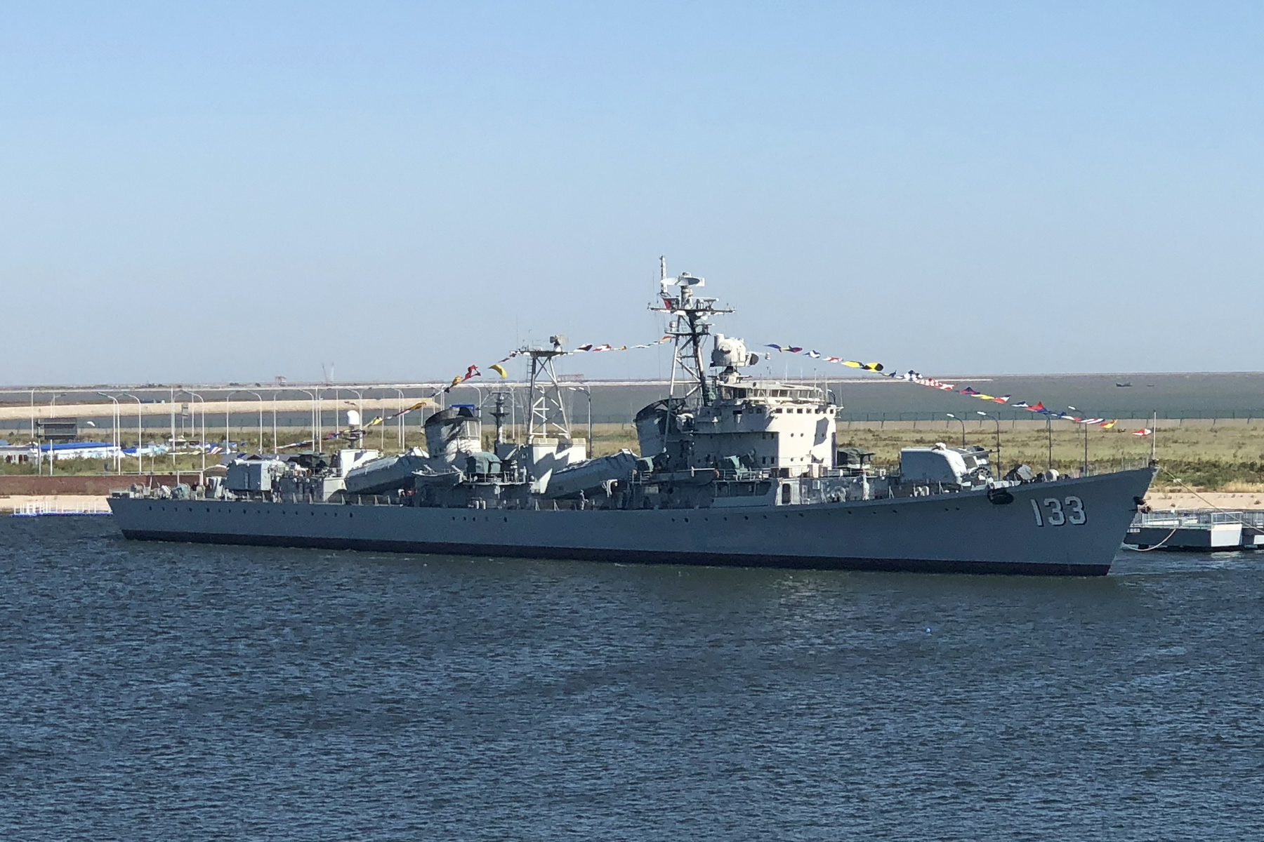 Type 051 destroyer - Wikipedia