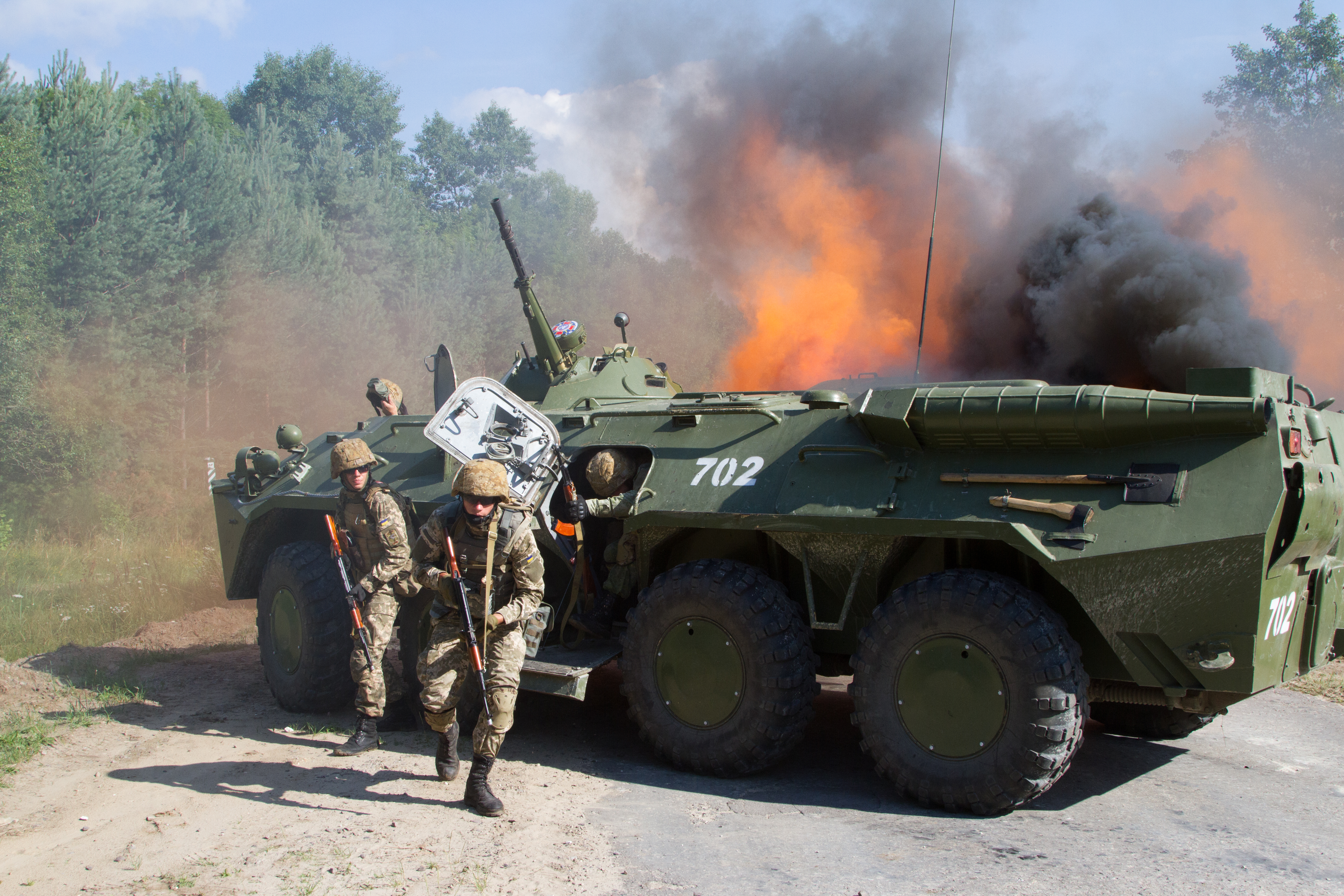 Приостановили военные действия