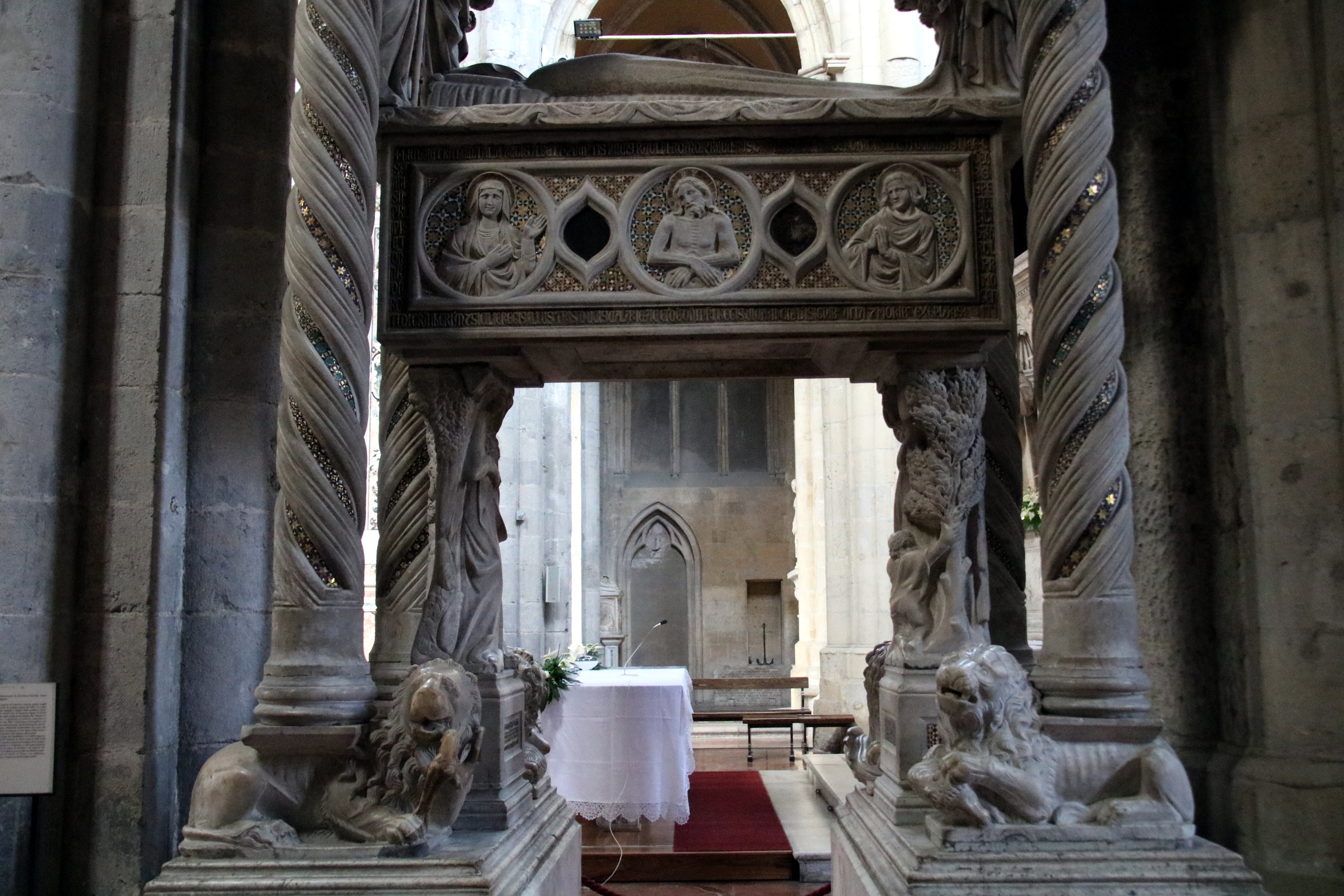 File Tino Di Camaino Monumento Funebre Di Caterina D Austria 1324 02 Jpg Wikimedia Commons