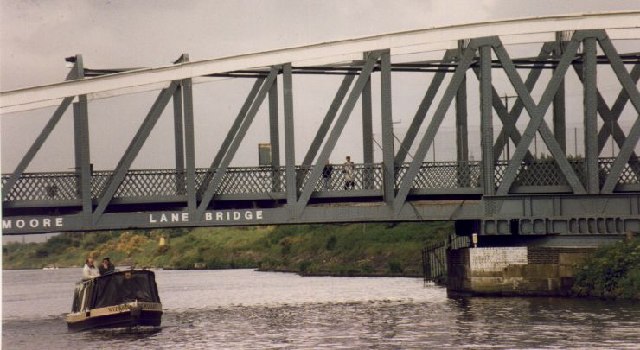 File:WIZARD under Moore Lane Bridge, Manchester Ship Canal - geograph.org.uk - 83844.jpg